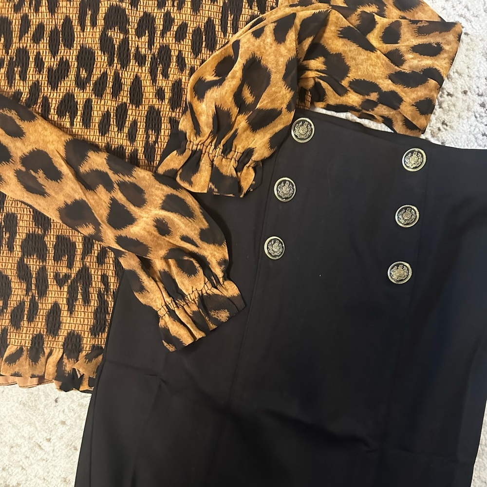 New🖤Sleek button front black pencil skirt - Picture 13 of 14